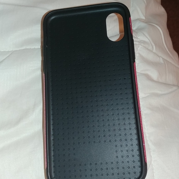 Pink rubberized case for iPhone xs with popsocket - Picture 2 of 3